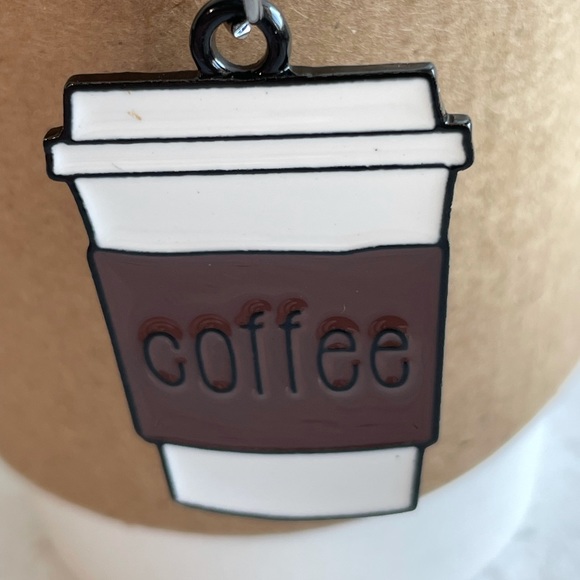 Coffee Lovers Keychain ☕️❤️🔑 - Picture 2 of 3